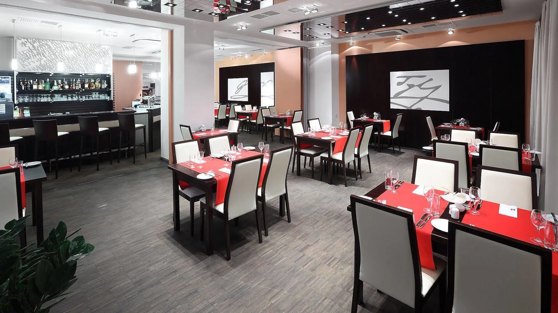 Clarion Hotel Prague City 4*,